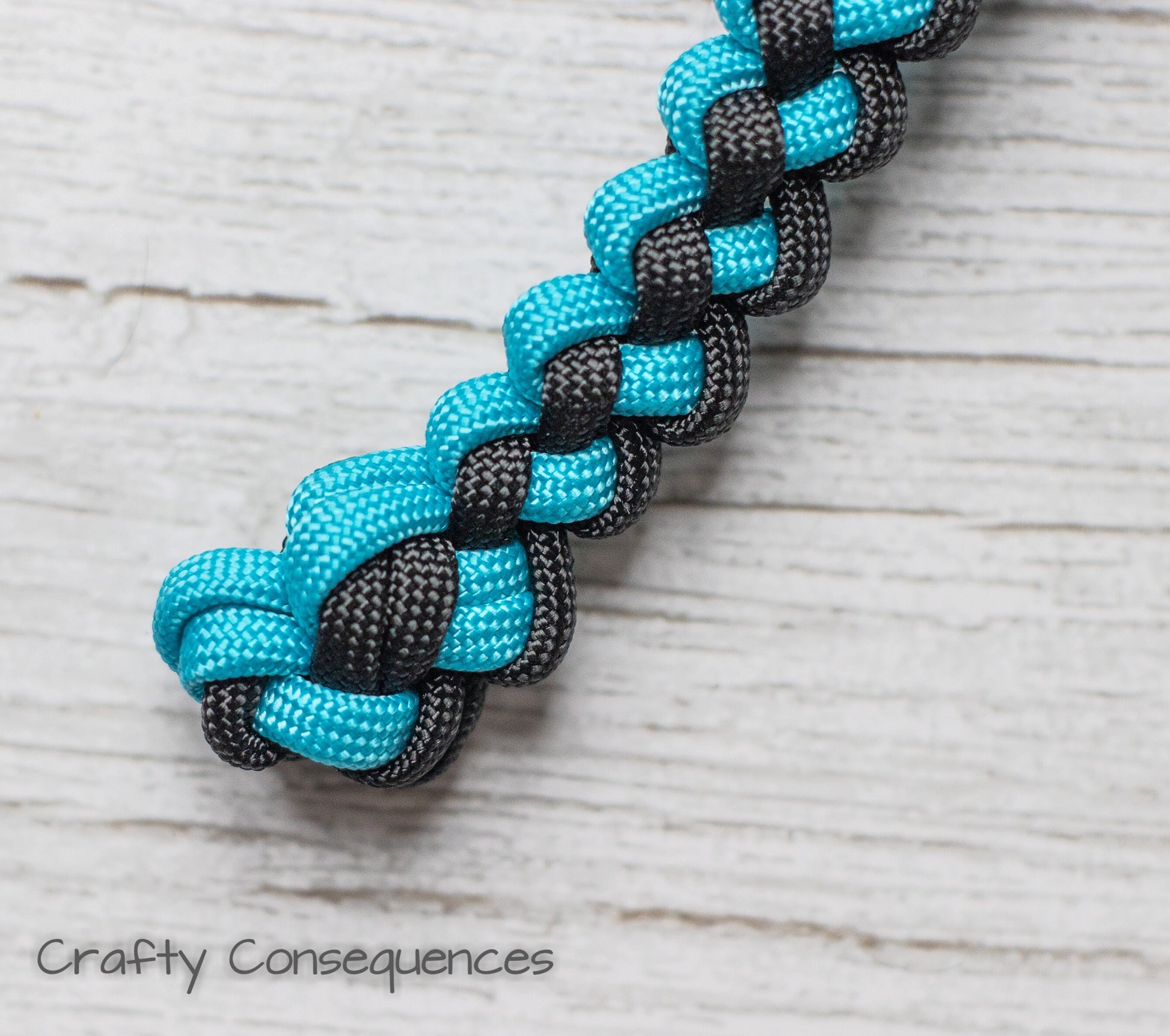 Braided Weave Paracord Flogger BDSM